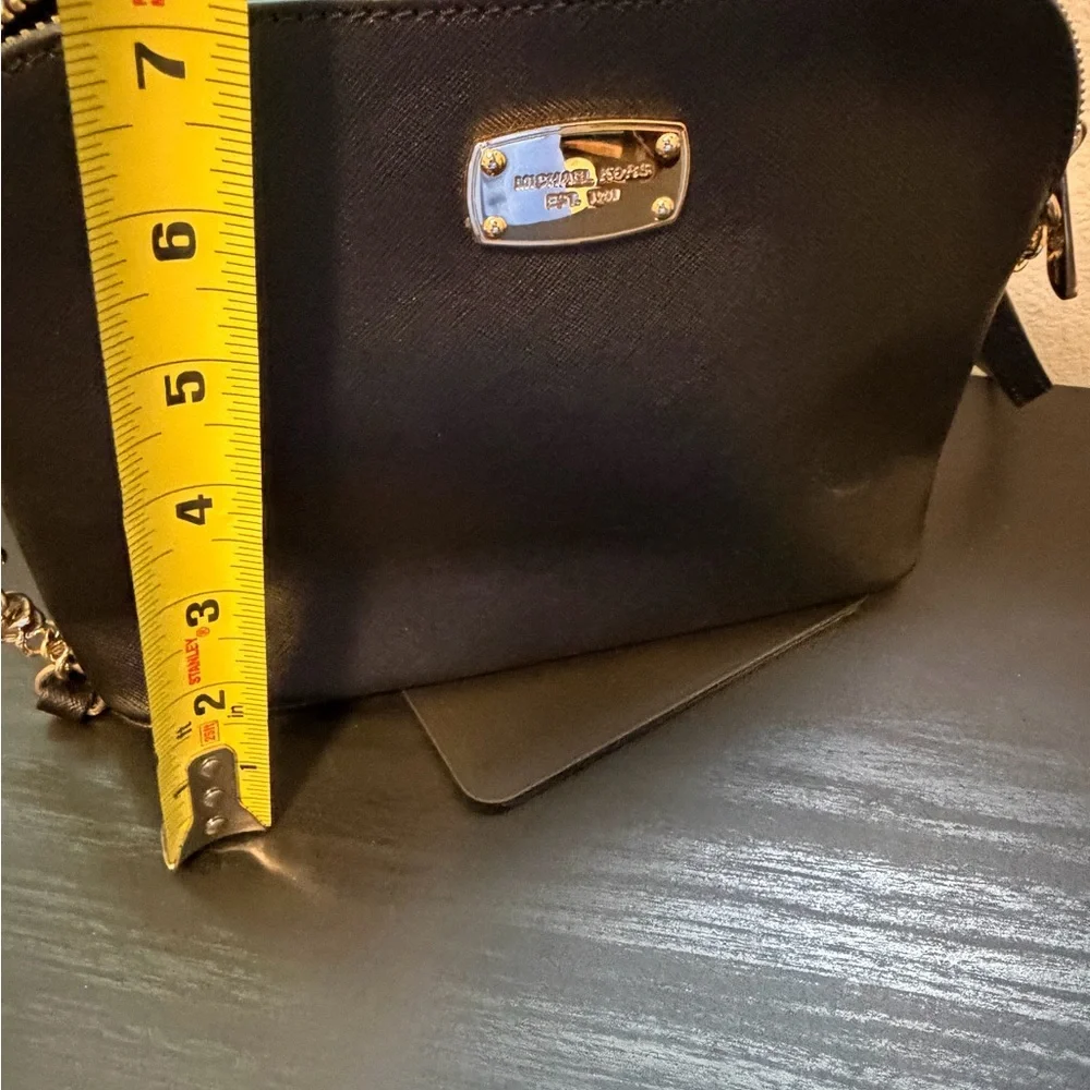 🔥SALE🔥Michael Kors Black and Gold Crossbody Bag